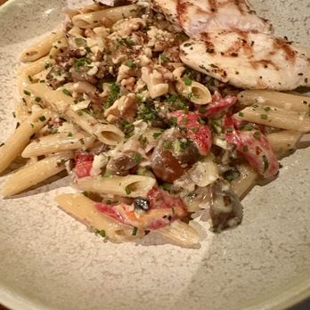 Prima Pasta Salads Panini - Penne Con Pollo Alla Gorgonzola - Italian Near Me - Minneapolis, Minnesota Prima Pasta Salads Panini - Penne Con Pollo Alla Gorgonzola - Italian Near Me - Minneapolis, Minnesota