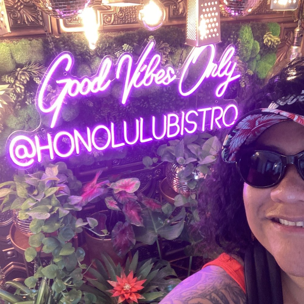 Honolulu Bistro - Photo backdrop there awesome! - Hawaiian Near Me - Honolulu, Hawaii Honolulu Bistro - Photo backdrop there awesome! - Hawaiian Near Me - Honolulu, Hawaii