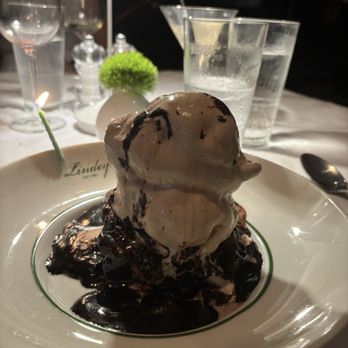 Lindey's - Ice cream/brownie - New American Near Me - Columbus, Ohio Lindey's - Ice cream/brownie - New American Near Me - Columbus, Ohio