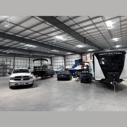 Monse Pros - Rv , 2 boats and Tesla model Y. Detail