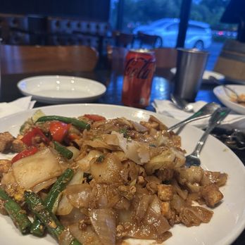 Buddha Thai Bistro - Drunken noodles - Thai Near Me - Vacaville, California Buddha Thai Bistro - Drunken noodles - Thai Near Me - Vacaville, California