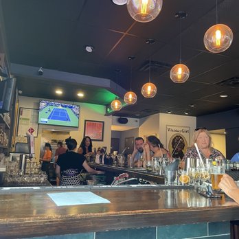 Whiskey Girl Tavern - Bar - Sports Bars Near Me - Chicago, Illinois Whiskey Girl Tavern - Bar - Sports Bars Near Me - Chicago, Illinois