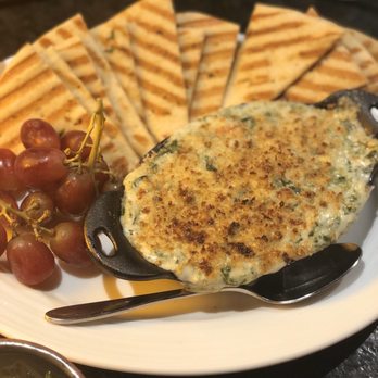 Pinstripes - Spinach & Artichoke Dip - New American Near Me - Norwalk, Connecticut Pinstripes - Spinach & Artichoke Dip - New American Near Me - Norwalk, Connecticut