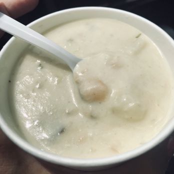 Chelo's - Clam Chowda *Yummmmm* - American Near Me - Greenville, Rhode Island