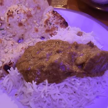 Pakwaan Indian Cuisine - Lamb korma and garlic naan - Indian Near Me - Gainesville, Virginia Pakwaan Indian Cuisine - Lamb korma and garlic naan - Indian Near Me - Gainesville, Virginia