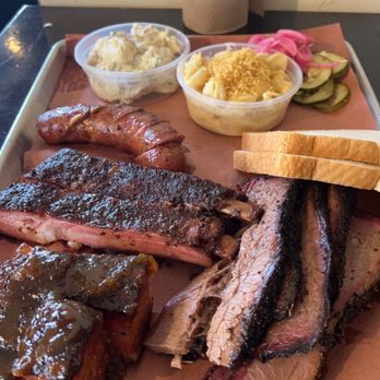 Interstellar BBQ - Ribs, pork, jalapeños sausage, briskets - Barbeque Near Me - Austin, Texas Interstellar BBQ - Ribs, pork, jalapeños sausage, briskets - Barbeque Near Me - Austin, Texas