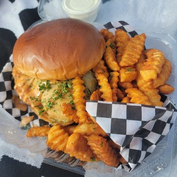 Smokin Jays - Chile relleno burger - Barbeque Near Me - Oxnard, California