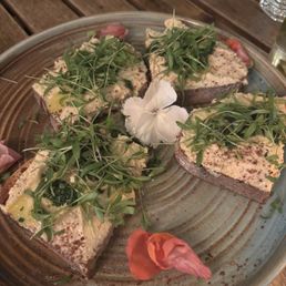 Hummus Tartine Hummus Tartine