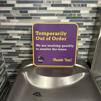 Planet Fitness - Broken water fountain - Gyms Near Me - Bradenton, Florida