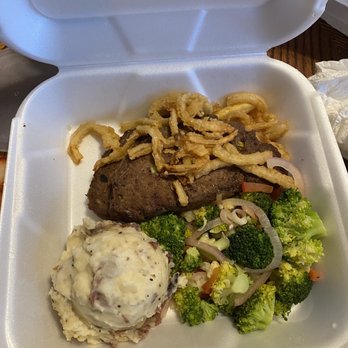 Darbi's Cafe - Meatloaf with onions mashed and broccoli mix, brown gravy was on the side. - American Near Me - Pinetop, Arizona