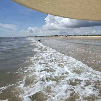 Camp Margaritaville Resort Crystal Beach - Crystal Beach. We visited the beach daily. - RV Parks Near Me - Crystal Beach, Texas