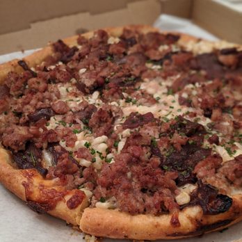 Zelo Gourmet Pizza - Corn pizza with added sausage - Pizza Near Me - Arcadia, California Zelo Gourmet Pizza - Corn pizza with added sausage - Pizza Near Me - Arcadia, California