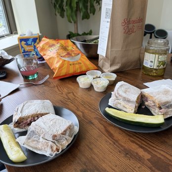 Schneider Deli - corn beef reuben - Bagels Near Me - Chicago, Illinois Schneider Deli - corn beef reuben - Bagels Near Me - Chicago, Illinois