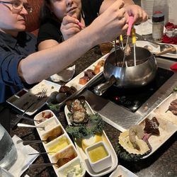 The Melting Pot - Schaumburg