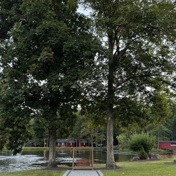 The Water’s Edge At Memorytown - New American Near Me - Mount Pocono, Pennsylvania