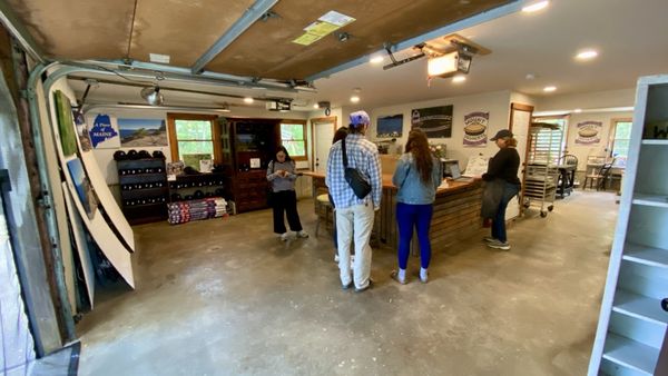 Mount Desserts, Homemade Pies by null