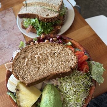 Mezzo - Chef's Salad - Sandwiches Near Me - Berkeley, California