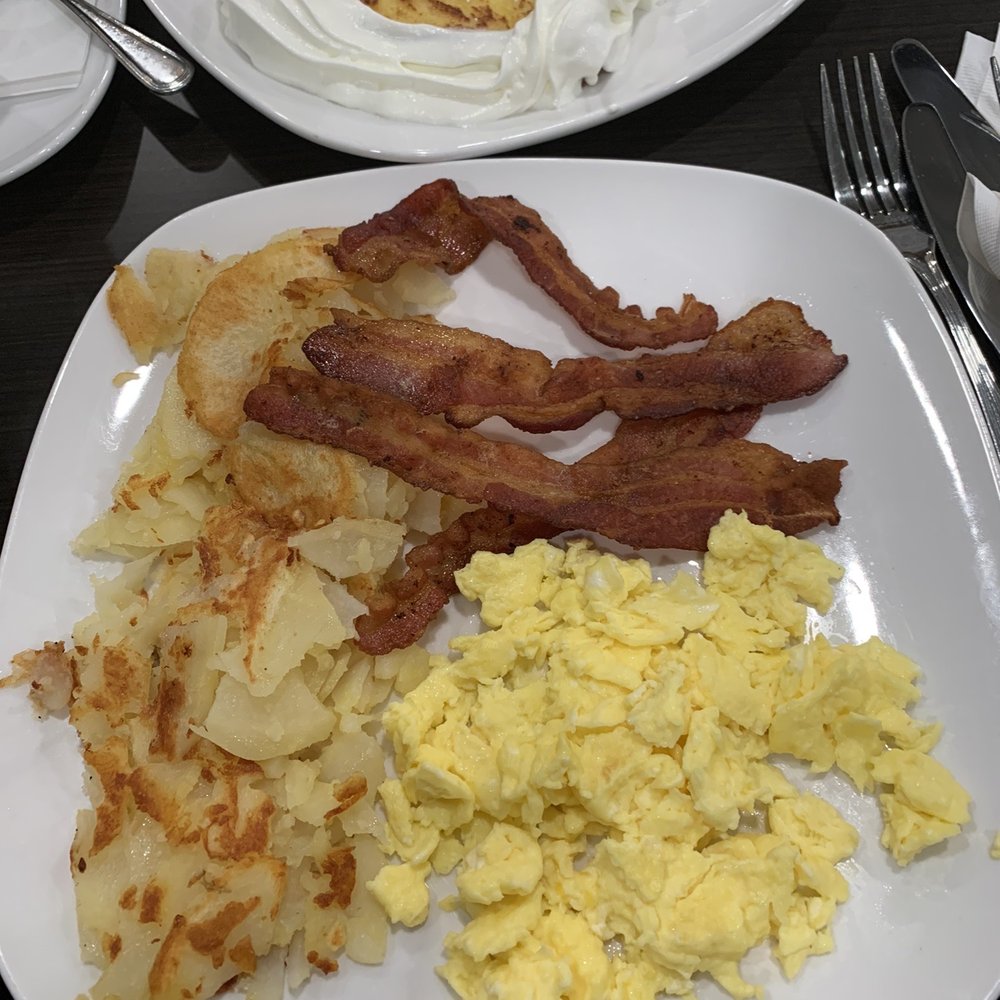 Milestone Grill - Scrambled eggs and bacon - American Near Me - Warren, Michigan Milestone Grill - Scrambled eggs and bacon - American Near Me - Warren, Michigan