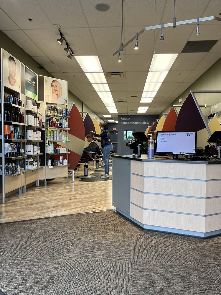 GREAT CLIPS Updated September 2024 10725 N Michigan Rd, Zionsville