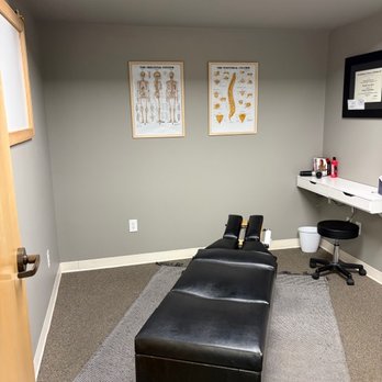 Apple Valley Chiropractic & Rehab - treatment room - Chiropractors Near Me - Apple Valley, Minnesota Apple Valley Chiropractic & Rehab - treatment room - Chiropractors Near Me - Apple Valley, Minnesota