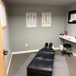 Apple Valley Chiropractic & Rehab - Treatment room