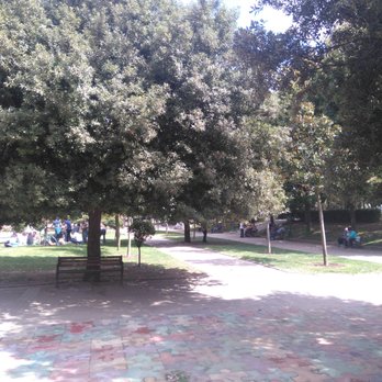 Taksim Gezi Parkı - Parks Near Me - Istanbul, 34
