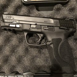 QC Hunting & Outdoor Sports - Smith & Wesson M&P