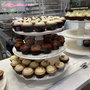 Cupcakin' Bake Shop - Cupcakes - Cupcakes Near Me - Oakland, California Cupcakin' Bake Shop - Cupcakes - Cupcakes Near Me - Oakland, California