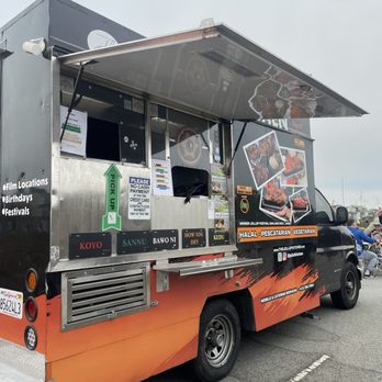 Jollof Kitchen - Food truck - Caterers Near Me Jollof Kitchen - Food truck - Caterers Near Me