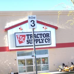 Tractor Supply - Front of store