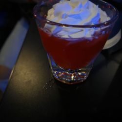 Howl at the Moon - Strawberry shortcake shot
