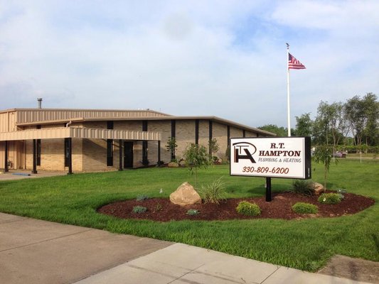 RT Hampton Plumbing & Heating Logo