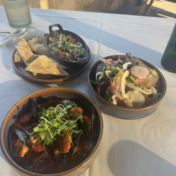 Alila Ventana Big Sur - Appetizers for dinner - Resorts Near Me - Big Sur, California Alila Ventana Big Sur - Appetizers for dinner - Resorts Near Me - Big Sur, California