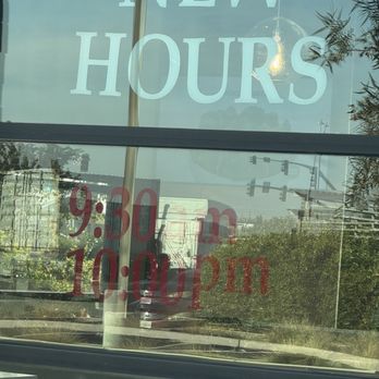 Panda Express - They lie - won't open til 10 - Chinese Near Me - Ripon, California
