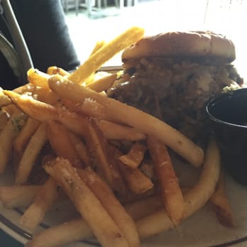 Sutter Buttes Brewing - Prime rib sandwich with garlic fries - Pubs Near Me - Yuba City, California