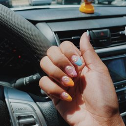 Acrylic overlay with almond shaped tip