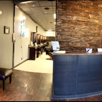 FishHawk Barber Shop - Barbers Near Me - Riverview, Florida