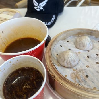Nan Xiang Express - Hot and sour soup, beef noodle soup and pork soup dumplings. - Shanghainese Near Me - Houston, Texas Nan Xiang Express - Hot and sour soup, beef noodle soup and pork soup dumplings. - Shanghainese Near Me - Houston, Texas