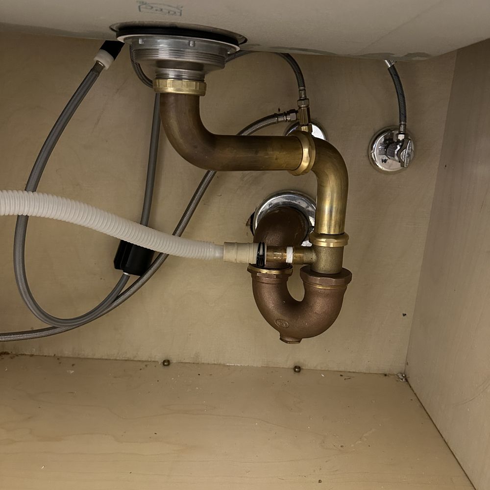 Slide of Illyrian Service Group