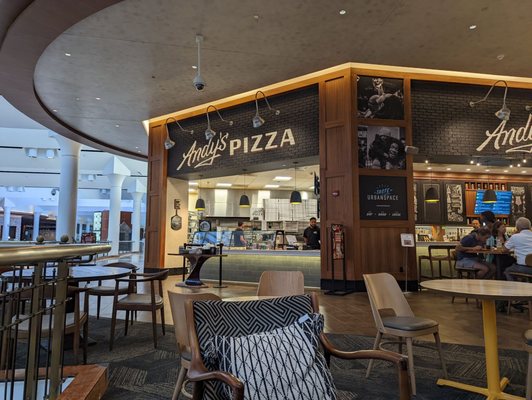 Andy's Pizza Tyson's/McLean by null