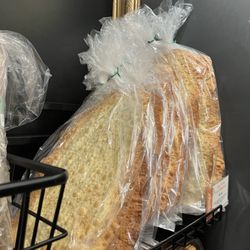 Broders Cucina Italiana - Comically large "Fulton flatbread"! Awesome
