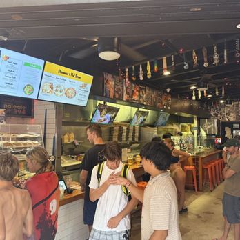 Dough Momma Pizzeria - Pizza Near Me - La Jolla, California