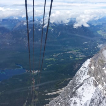 Zugspitze - Riding the cable car down to the Eibsee. - Tours Near Me Zugspitze - Riding the cable car down to the Eibsee. - Tours Near Me