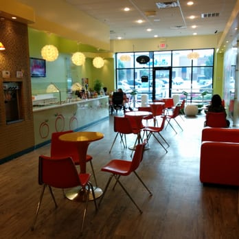 Peachwave - Plenty of seating. - Ice Cream & Frozen Yogurt Near Me - Tulsa, Oklahoma