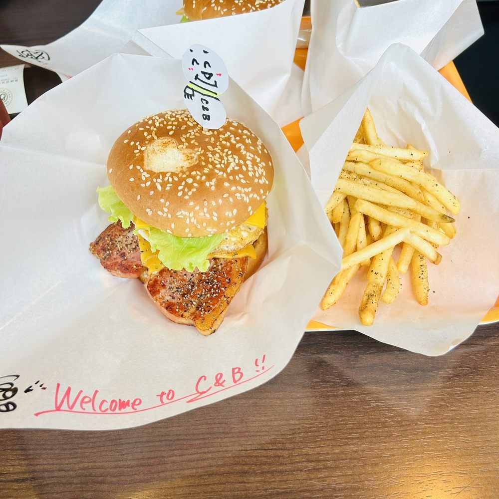 THE BEST 10 BURGERS near IIZUKA, 福岡県 〒820-0078, JAPAN