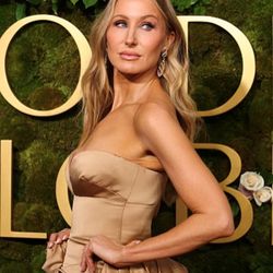 Spray Tan Beauty Boutique - Golden Globes = Golden Tans