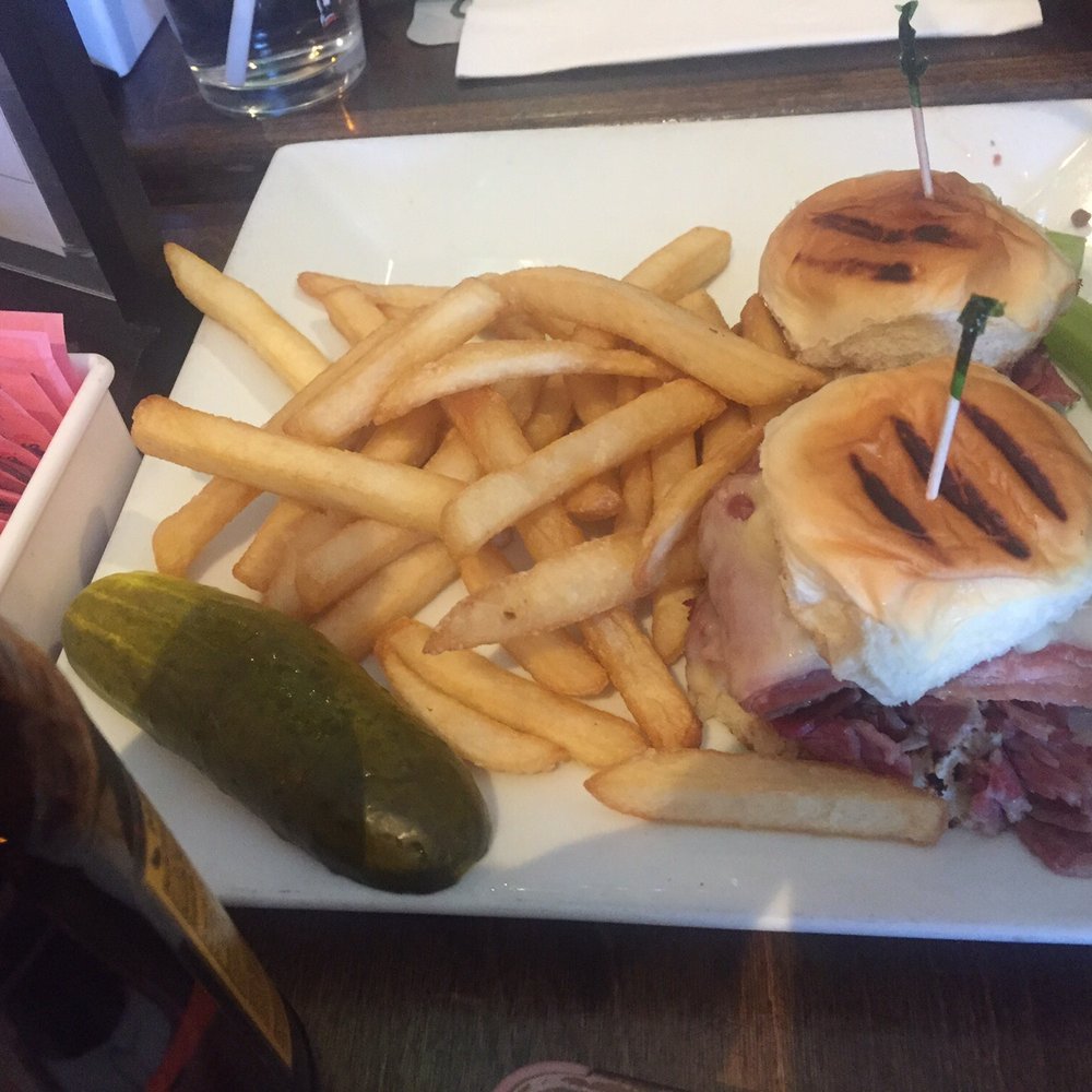 Blarney Station - Corned beef sliders - Pubs Near Me - East Rutherford, New Jersey Blarney Station - Corned beef sliders - Pubs Near Me - East Rutherford, New Jersey