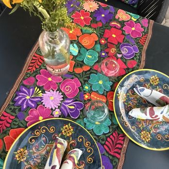 Metate - Place setting - Mexican Near Me - Cabo San Lucas, BCS
