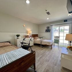 Beautiful Homes for the Elderly - Redondo Beach Elderly Home Bedroom 9