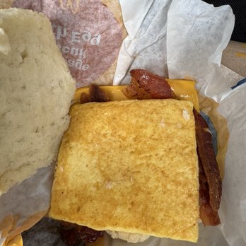 McDonald's - This looks bad - Fast Food Near Me - Minot, North Dakota
